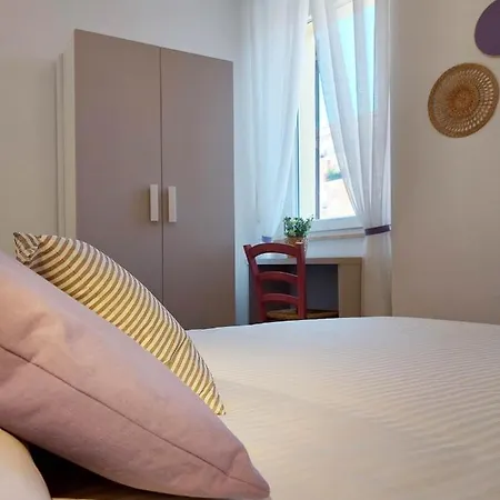 Guest house Casa Lilibet 3*
